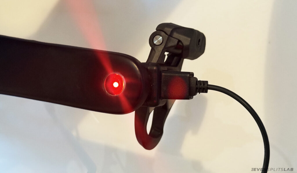 Favero Assioma PRO RL charging indicator light